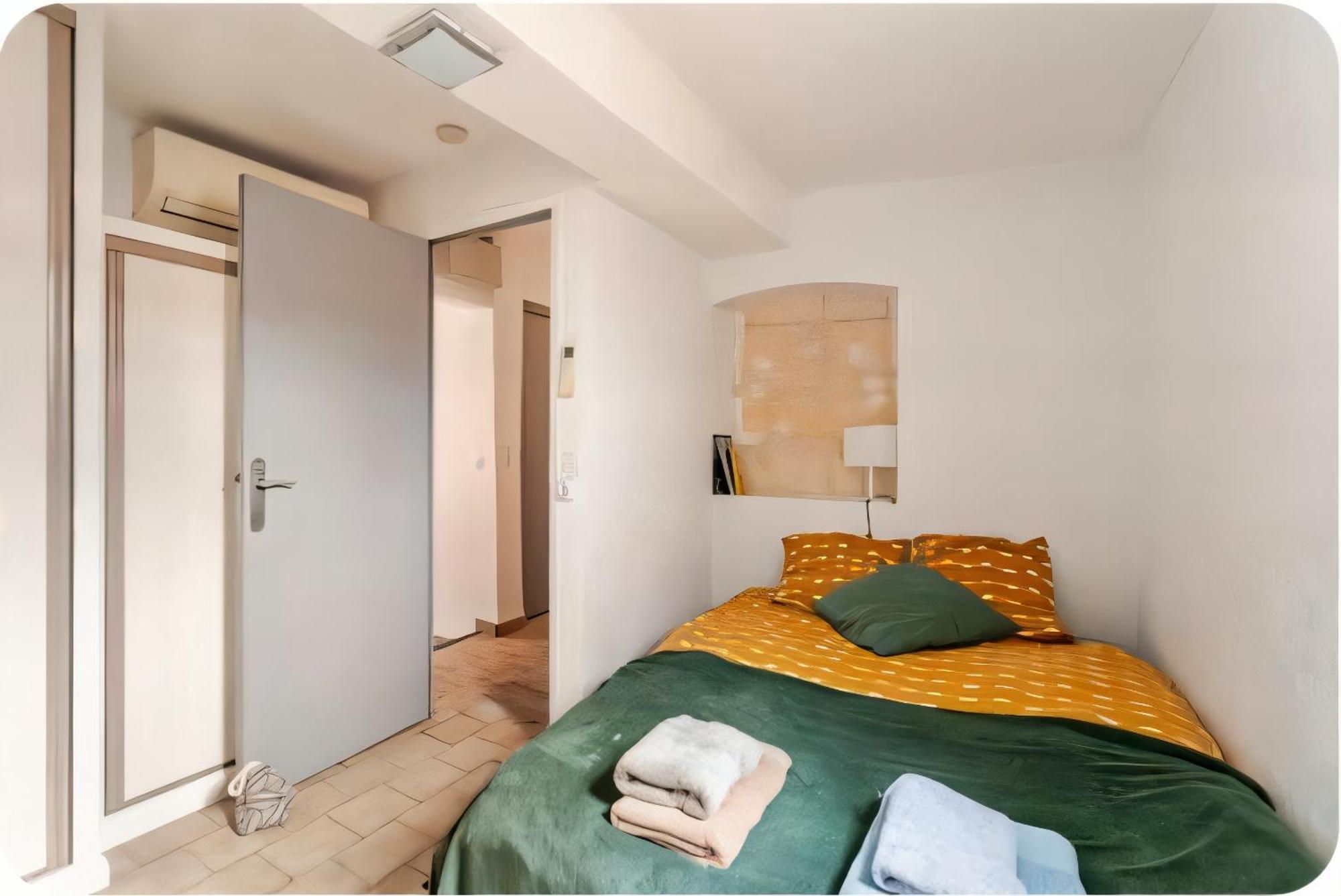 L'Appartement De La Roquette Centre Historique 아흘르 외부 사진