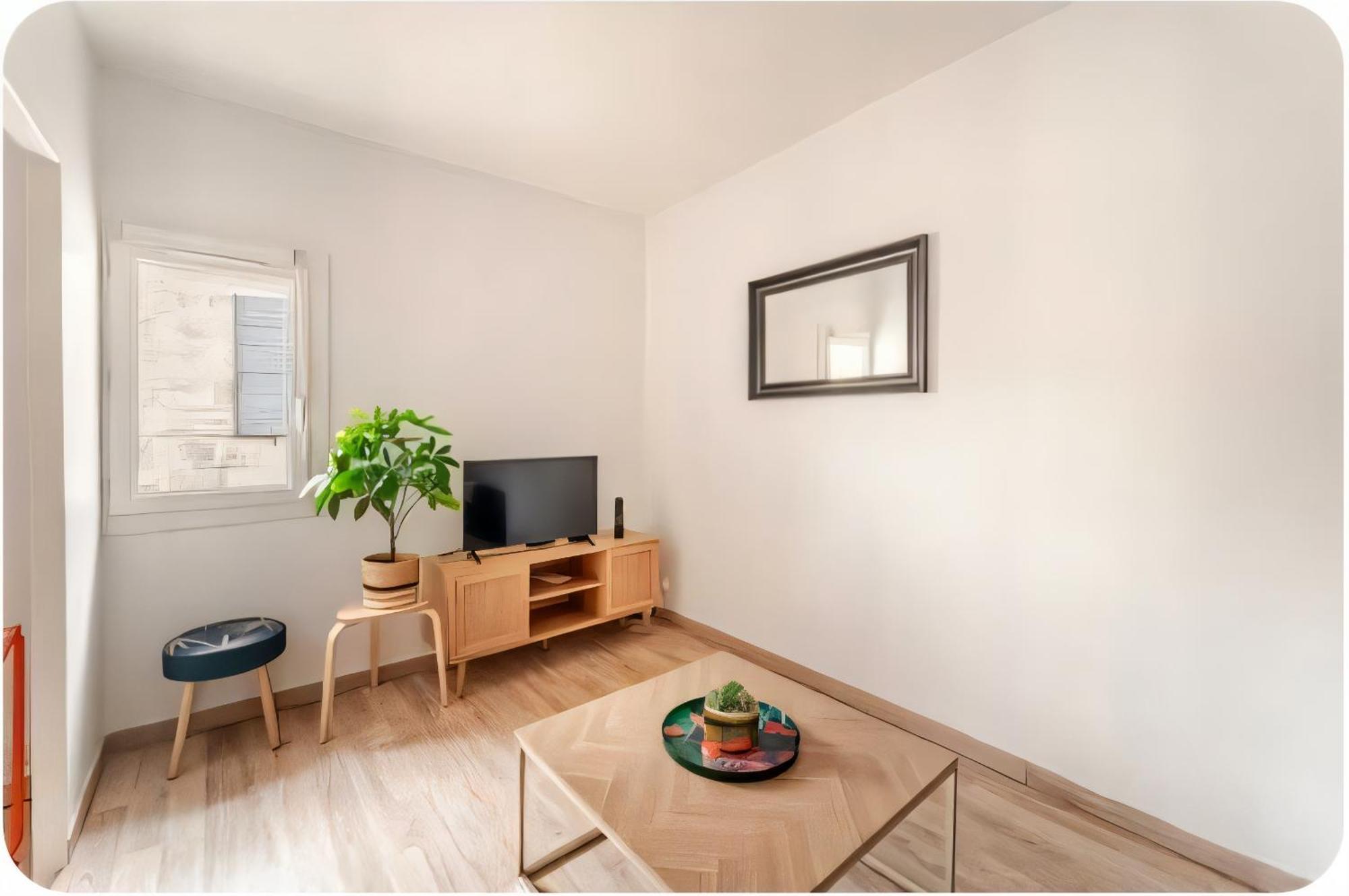 L'Appartement De La Roquette Centre Historique 아흘르 외부 사진